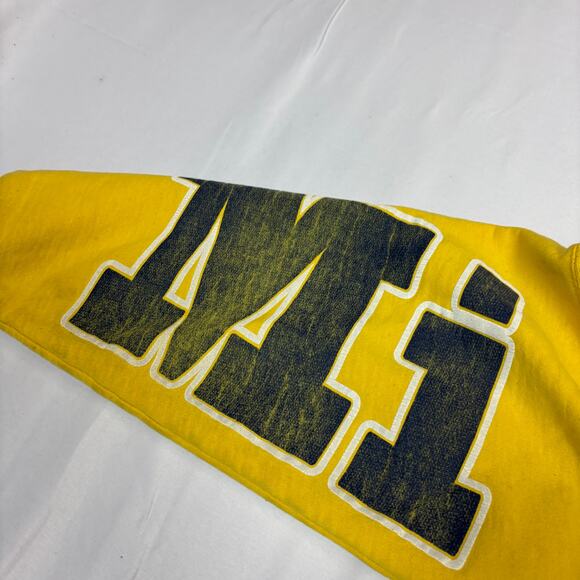 Vintage University of Michigan Spellout Sweatshirt Calhoun Crewneck 80s 90s - Picture 11 of 13